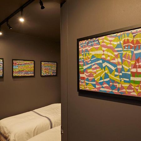 ギャラリーホテル 「Distortion ９」 Osaka Luaran gambar